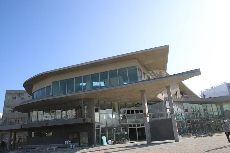 視察臺東舊站特區重點工程 饒慶鈴發新春紅包感謝第一線工程人員