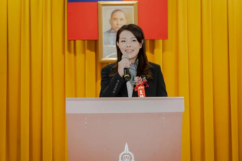 市長高虹安致詞,期許接棒守護城市安全。