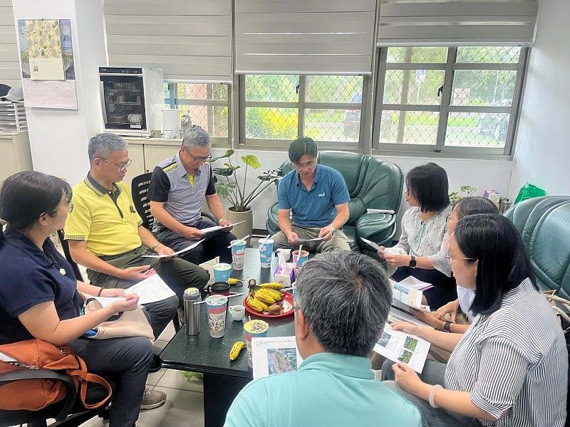 林業保育署嘉義分署持續與中華郵政公司討論專案執行內容，提供相關專業諮詢協助。