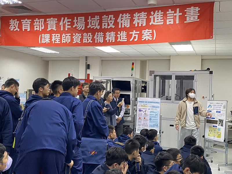 大四學生專題創作成果交流。