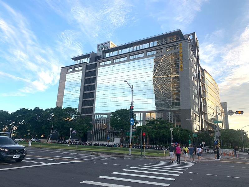 緯創在高雄設立智慧廠房，預計為高雄軟體園區、前鎮科技產業園區一帶，帶來產業發展與人口紅利。