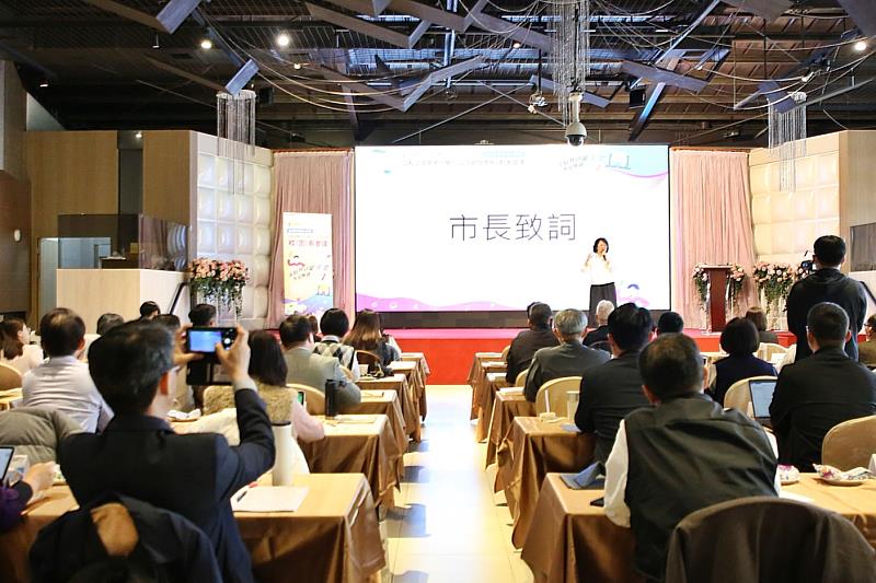 嘉市114學年度第2學期公私立國民中小學暨公立幼兒園校(園)長會議 黃敏惠市長盼匯聚教育夥伴力量
