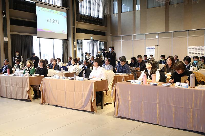 嘉市114學年度第2學期公私立國民中小學暨公立幼兒園校(園)長會議 黃敏惠市長盼匯聚教育夥伴力量