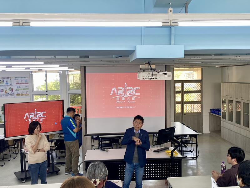 培育在地太空科學人才 臺東縣首度攜手國家太空中心、ARRC團隊教授「固態糖廠火箭」實作