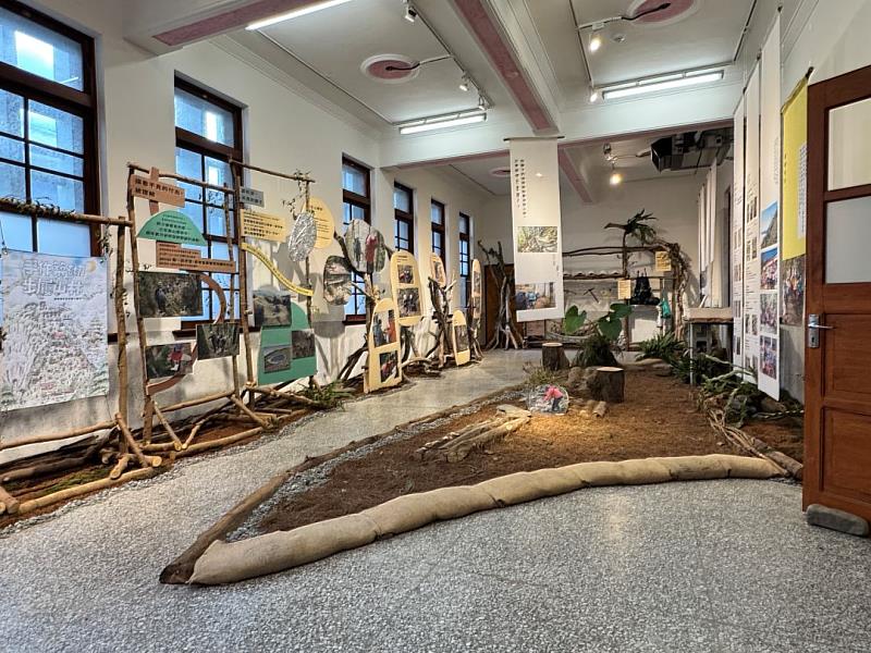 「嘉明湖手作步道十週年特展」臺東主場展覽現場。