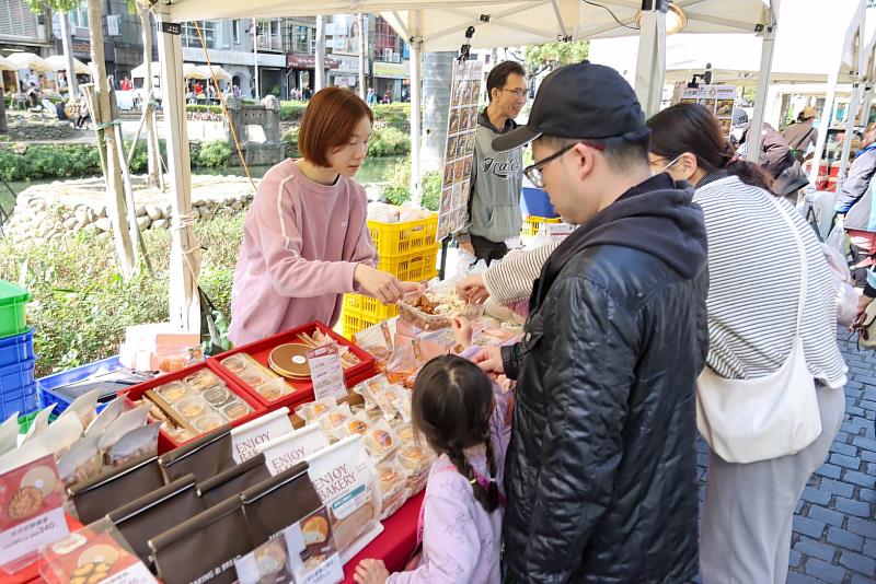 護城河新春選物市集圓滿落幕 吸引近萬人潮、創造百萬商機