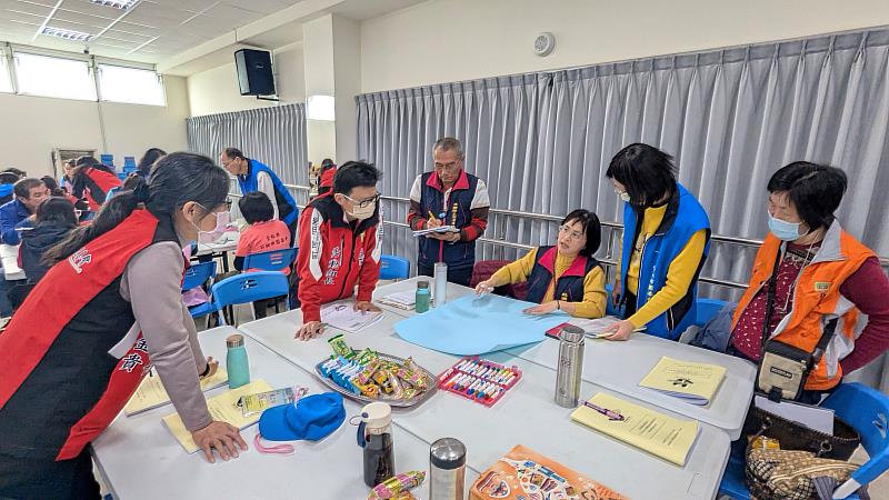 世界咖啡館交流。