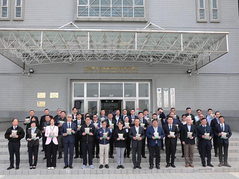 副總統蕭美琴再度訪視亞創中心無人機國家隊