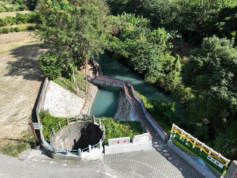 圖5、不盡跌水井。