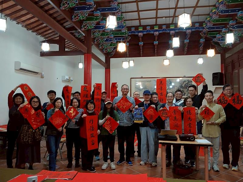 閩式紅樓喜迎新春 墾丁青年活動中心新春揮毫 傳遞人文暖意