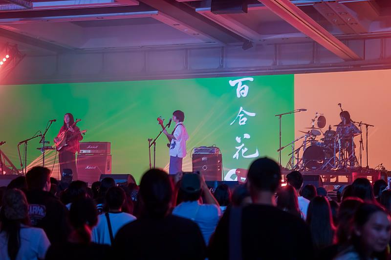百合花第2次在泰國演出，當地充滿活力的音樂場景讓他們印象深刻。