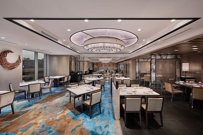 搶攻南港商務與家庭市場 六福萬怡酒店粵亮餐廳推出新型聚餐方案