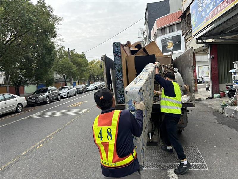 迎春節連假垃圾量增 彰化縣環保局公告垃圾清運安排