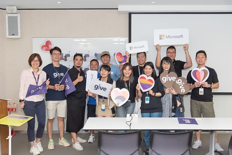 微軟員工挺永續！公益講座結合單口喜劇 支持齊柏林基金會護環境