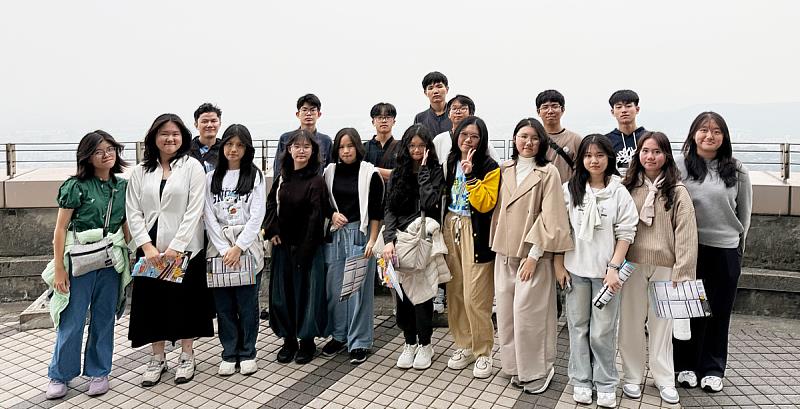 文化大學迎接印尼八華學校師生參訪團 安排參觀海青班學習成果