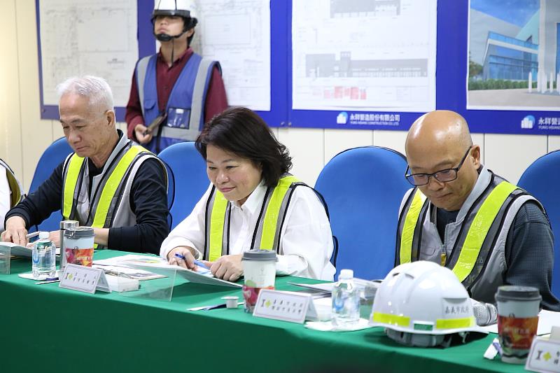 黃敏惠市長視察西區全民運動館 工程進度突破75％ 預計今年完工