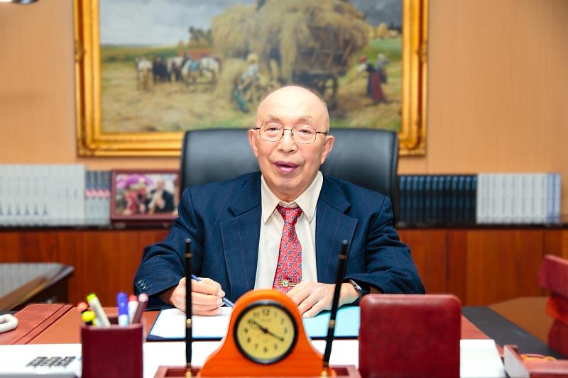 教育部核定教育界傳奇張信雄博士榮任南臺科大董事長 領航再創新猷