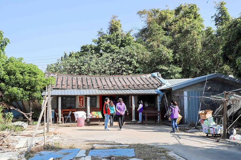 寒冬送暖迎新年 縣長翁章梁拜訪獨居長輩傳遞年節關懷