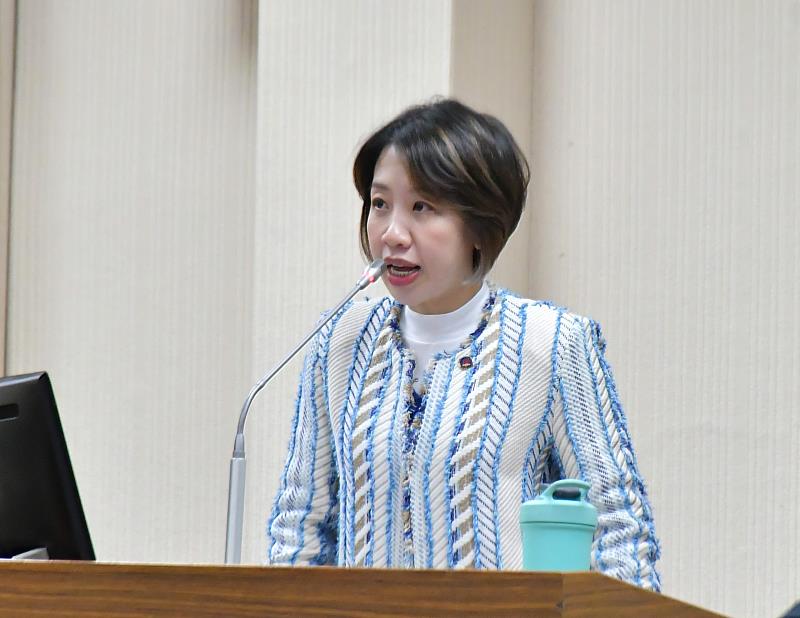 僑務委員會副委員長李姸慧赴立法院專題報告及備詢。