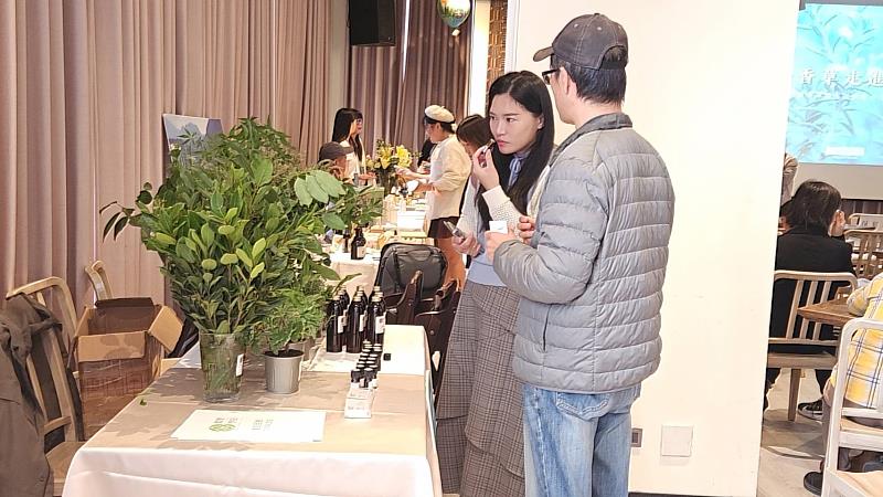 台東縣政府推動台東香草品牌產業跨域合作 媒合逾60家觀光業者開發新產品服務
