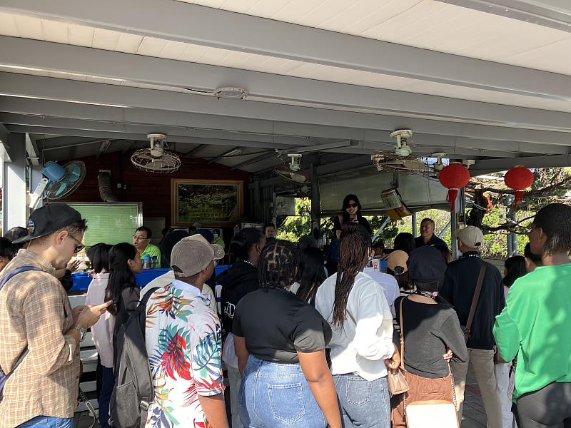 南華大學國際處辦理境外生臺南一日文化體驗活動，透過實地參訪，認識在地文化。