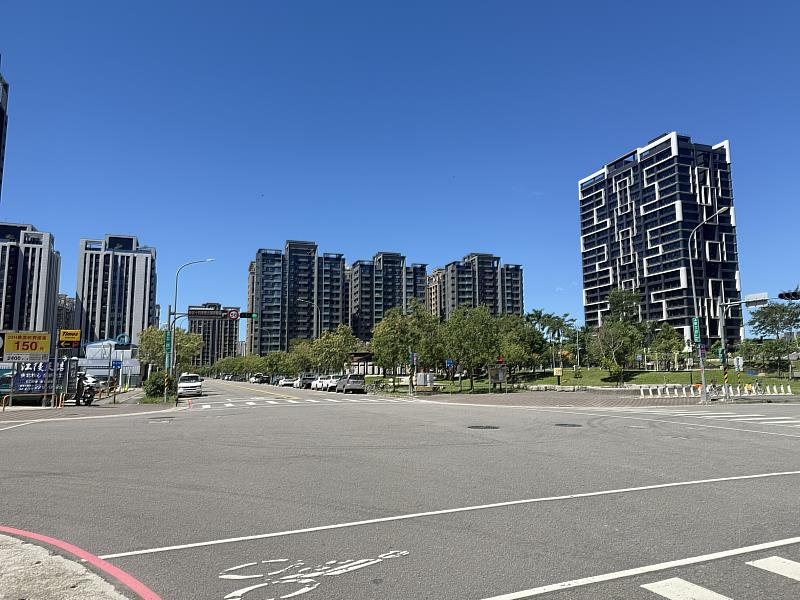 央北重劃區中古屋均價破8字頭，緊追新北市行政與交通核心的新板特區。