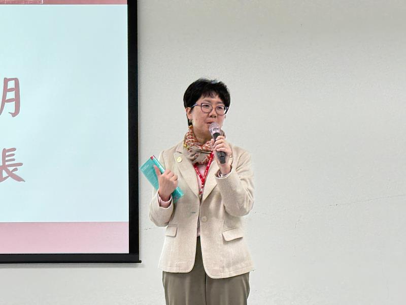 財團法人中山醫學大學董事長周英香於會中致詞，並期待體系邁向眾人首選之目標。