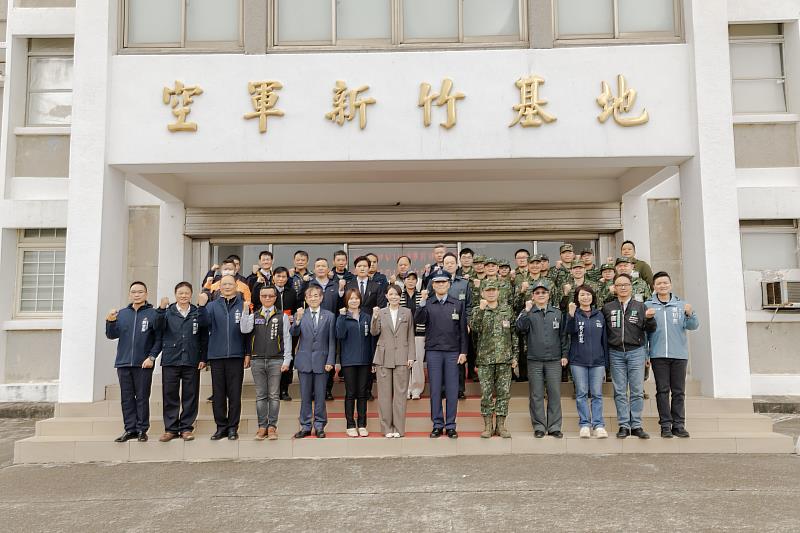 竹市115年春節勞軍大合照。