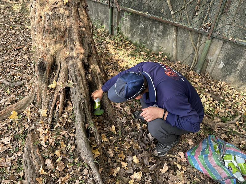 十八尖山琉璃蟻餌站掛置情形。