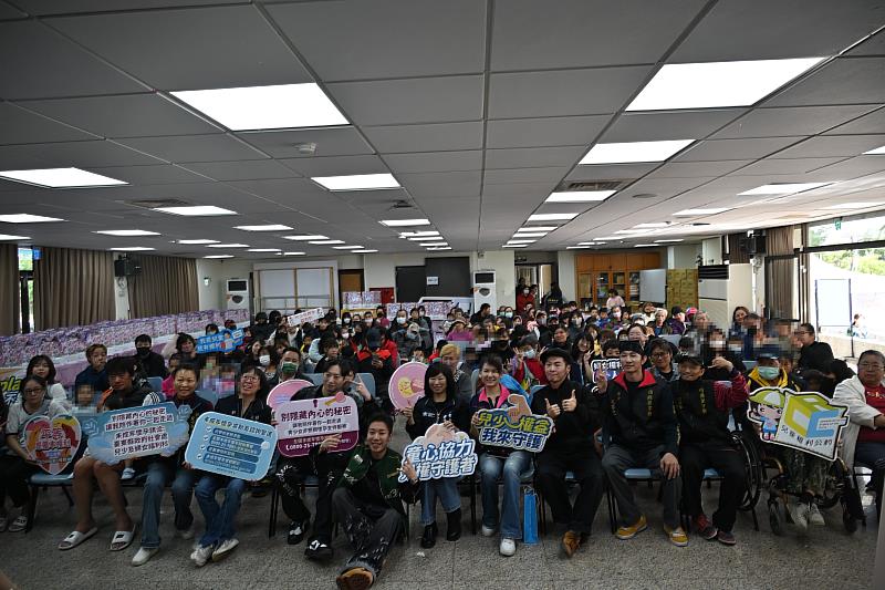 「過癮萬事屋」捐贈千份物資 唱跳傳愛溫暖臺東近千戶家庭