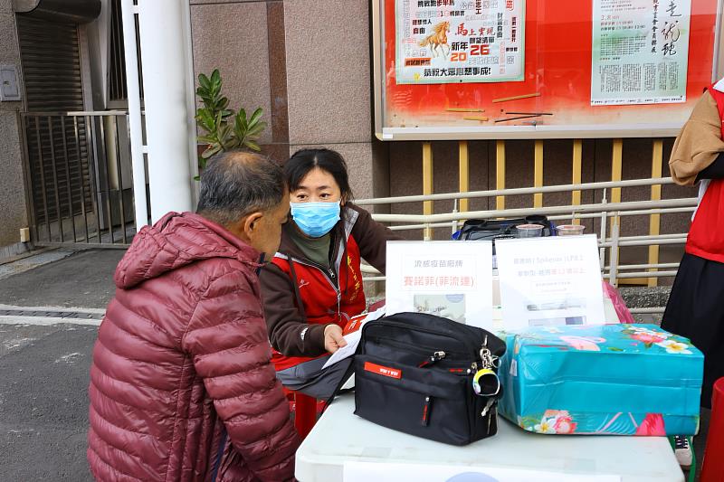 衛生局配合活動於九華山設疫苗接種站。