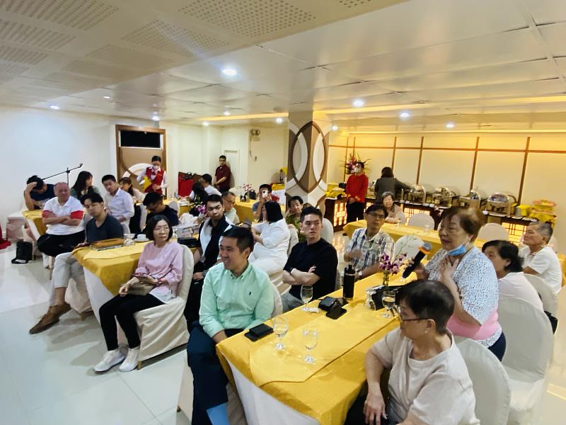 僑界代表踴躍出席「納卯地區僑務座談會」。