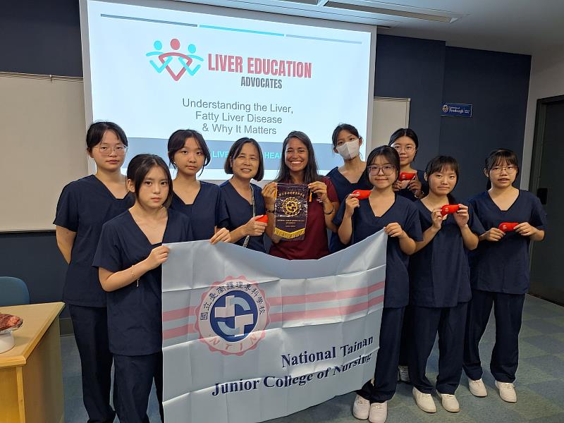 國立臺南護專與美國匹茲堡大學護理學院簽署MOU，持續推動海外護理實習。