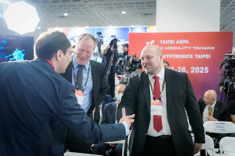 4. 360° MOBILITY Mega Shows完整呈現產業從傳統機械邁向智慧電能與系統整合的技術躍進，提供一次到位的拓銷與技術交流機會。（2025展覽現場）（貿協提供）