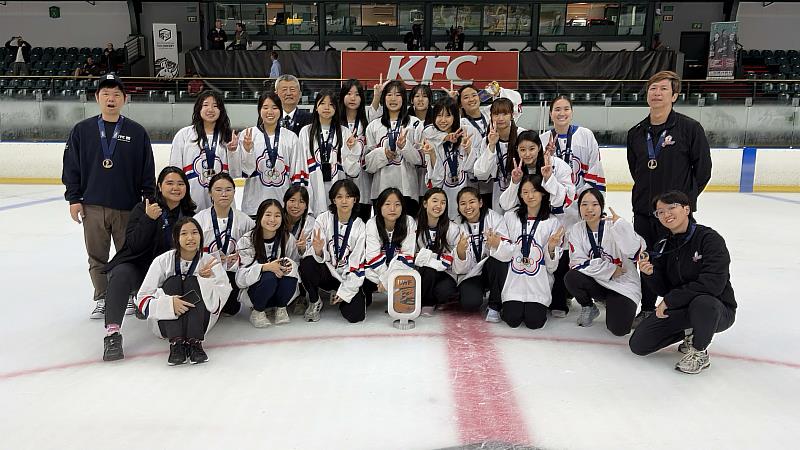 中華隊在本屆於開普敦舉行之U18女子冰球世錦賽收穫銅牌。