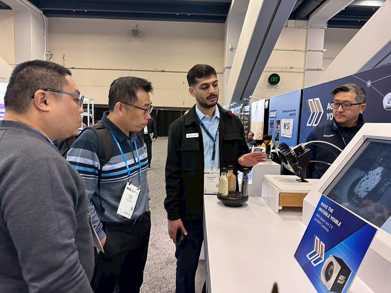 崑山科大參與「SPIE Photonics West 2026」國際光電會議與展覽現場交流情形。