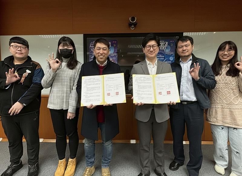 圖一:東吳大學通識教育中心與臺北市配音人員職業工會簽署學術交流與合作協議。