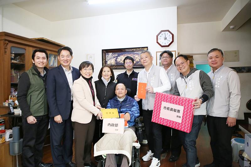 嘉義市關懷身心障礙退伍軍人，獻上新春祝福。