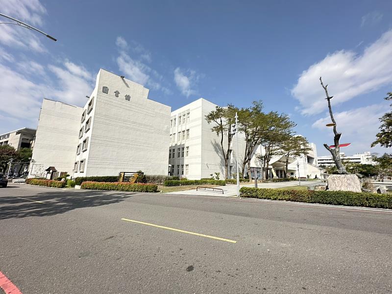 文化局圖書館。