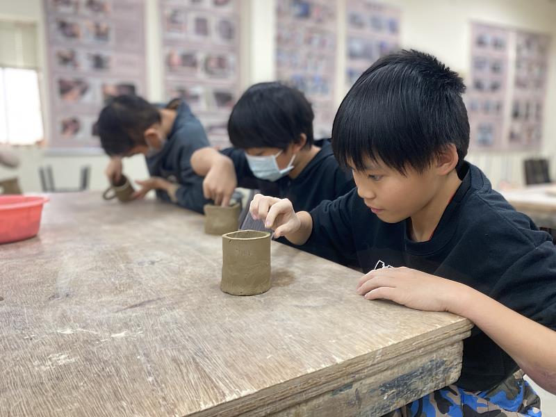 小小手捏出大夢想,每個人的作品都獨一無二。