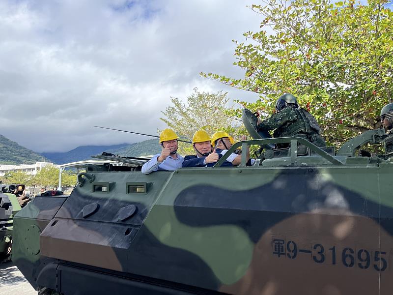 臺東縣各界春節敬軍活動 王副縣長致贈加菜金 結合慢經濟政策強化軍民生活支持