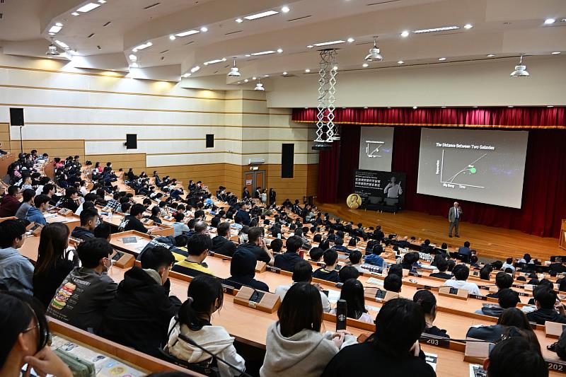 興大響應臺灣橋樑計畫，諾貝爾物理學獎得主Brian Schmidt鏈結天文跨越宇宙。