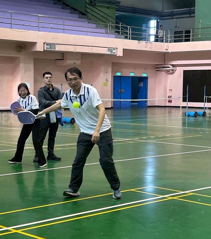 雲林縣縣府主管團隊上場。