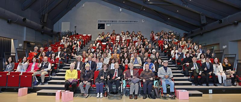 薛順雄 周喜世牽手聯展開幕典禮大合照