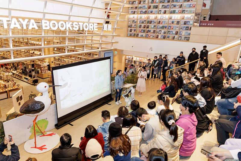 發表會現場聚集不少親子參與。