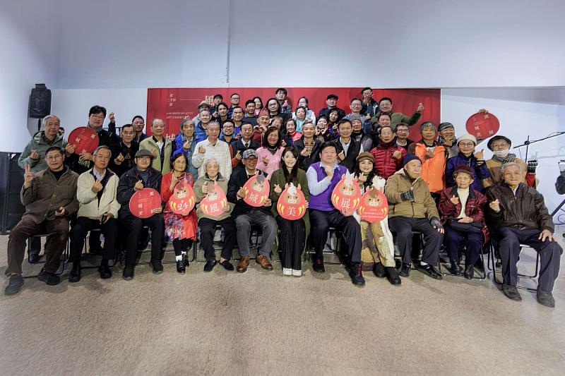 與會長官與貴賓們合影留念。