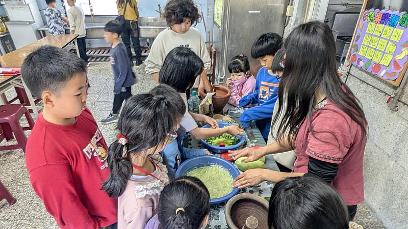 泰國涼拌青木瓜體驗。