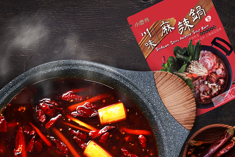 小磨坊川味麻辣鍋醬，香麻勾動味蕾，湯頭濃醇厚實，推薦給所有嗜辣人。