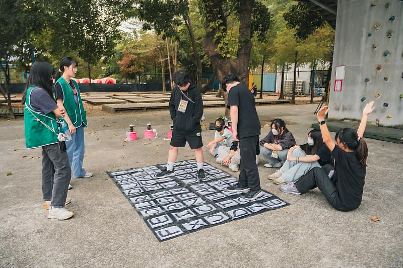 營隊活動結合語言學習。