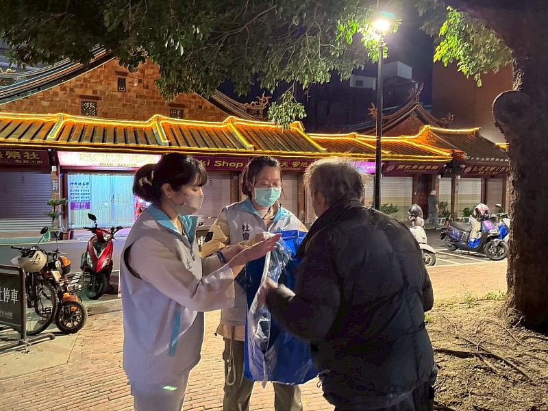 竹市府啟動春節關懷送暖機制。